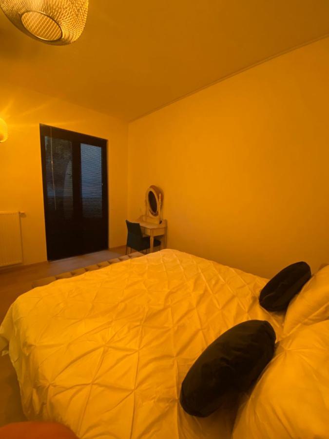 B&B Art And Sleep Antwerpen Ngoại thất bức ảnh